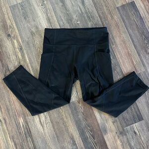 Athleta Girl High Rise Stash your Treasures Capri Black Leggings with pockets